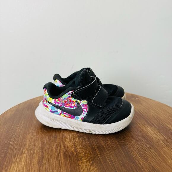 Nike Star Runner Black Sneakers Infants Size 5 - Picture 4 of 9